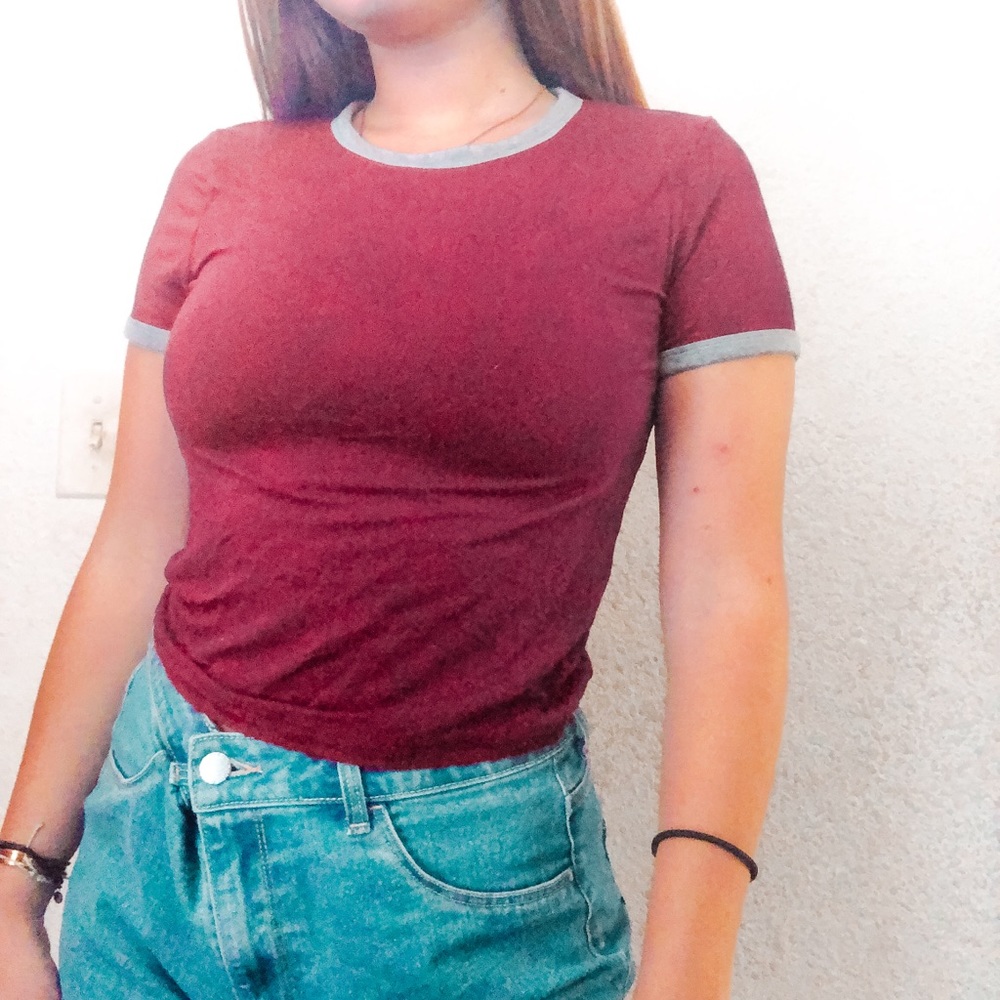 Maroon crop ringer tee